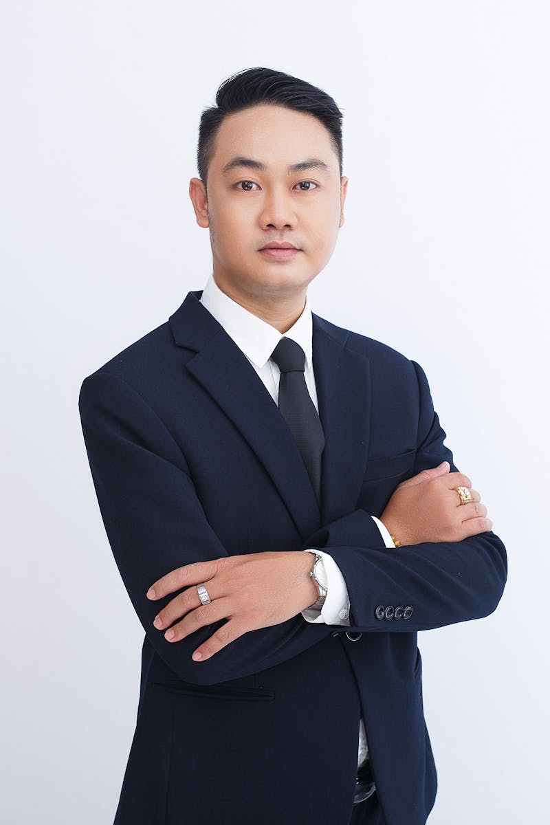 Robert Singh - Operations Editor